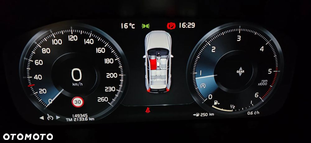 Volvo XC 60 D4 SCR R-Design - 16
