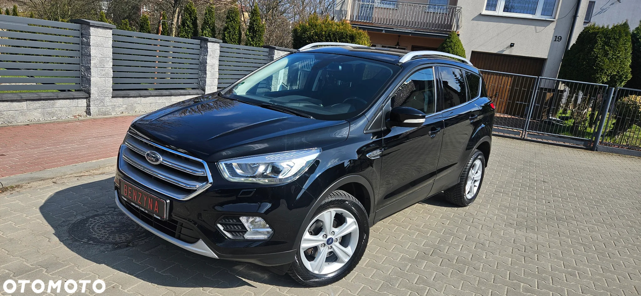 Ford Kuga 1.5 EcoBoost 2x4 Business Edition - 3
