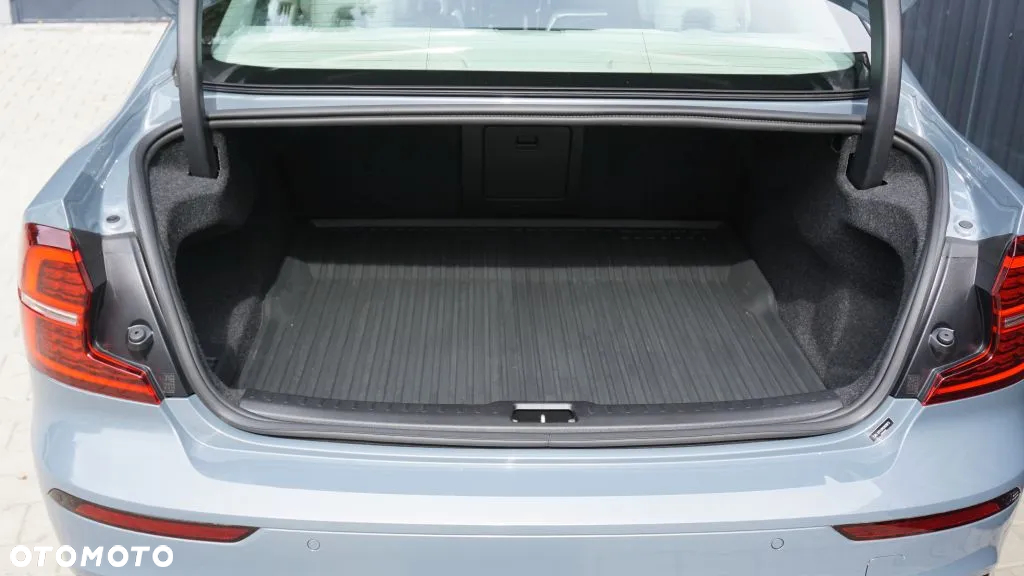 Volvo S60 B5 B Ultimate Dark - 13