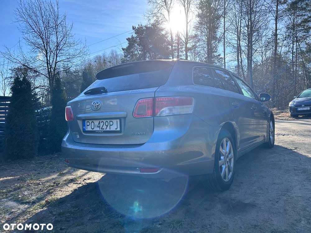 Toyota Avensis 2.0 D-4D 2010 - 2