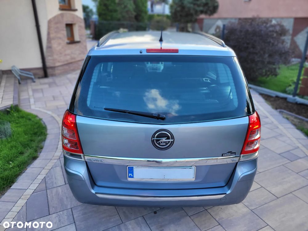 Opel Zafira - 9