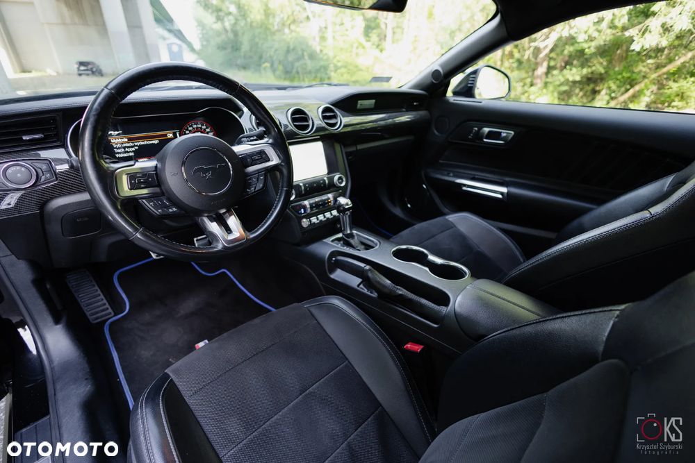 Ford Mustang - 35