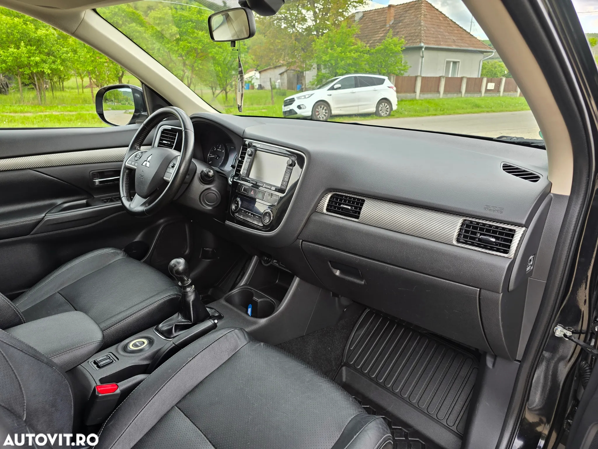 Mitsubishi Outlander 2.2 DI-D 4WD Instyle - 22