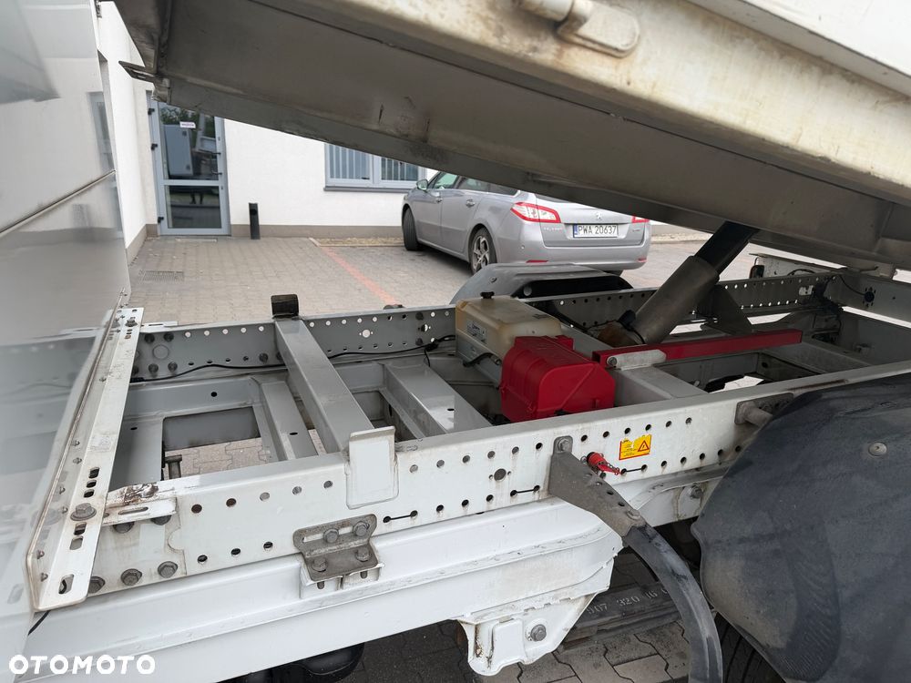 Mercedes-Benz Sprinter - 6