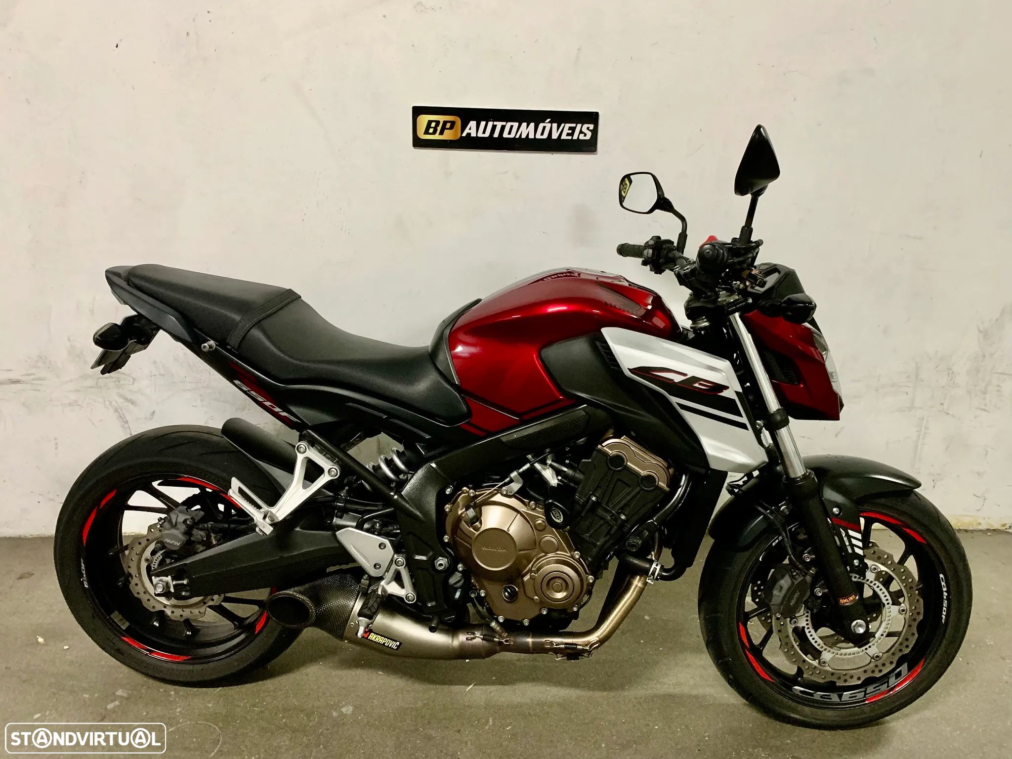 Honda CB 650F AKRAPOVIC 2018 - 1