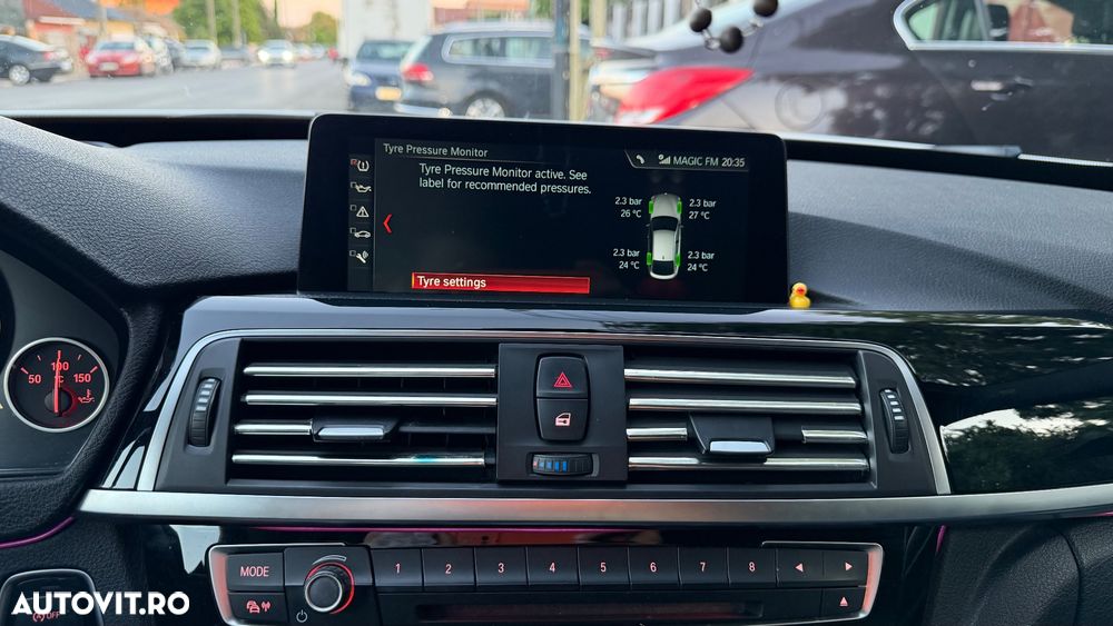 BMW Seria 3 320d xDrive AT - 25