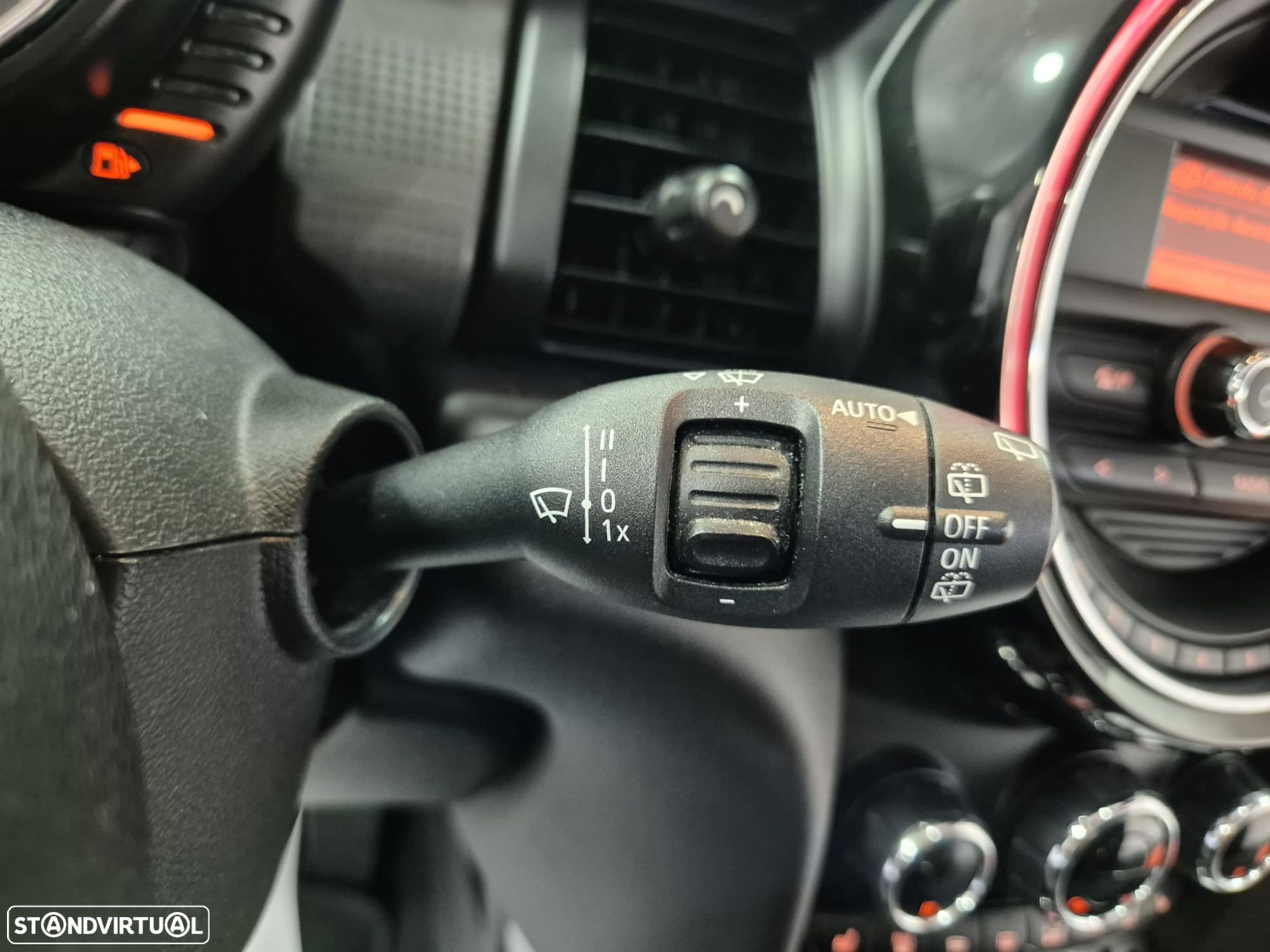 MINI 3 Portas Cooper D - 18