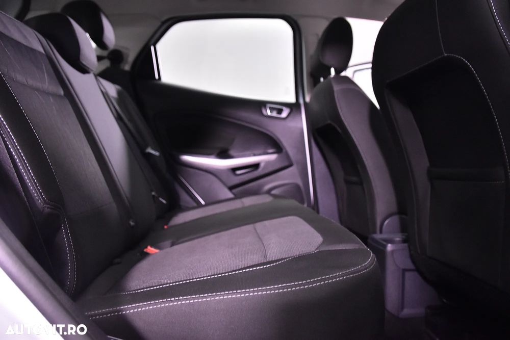 Ford EcoSport - 12