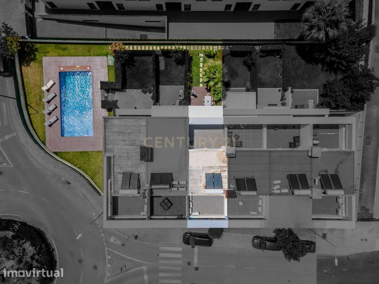 Moradia T2+1 geminada | Piscina - Garagem  | Localização: Ferreiras, C - Grande imagem: 3/33