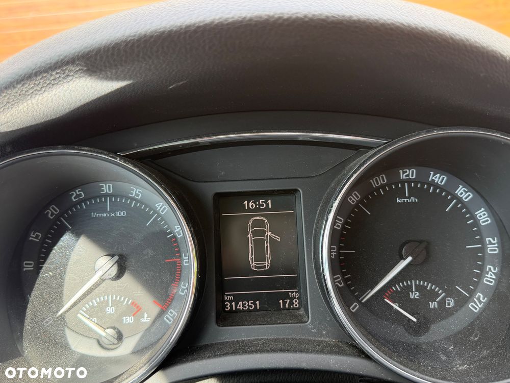 Skoda Superb - 14