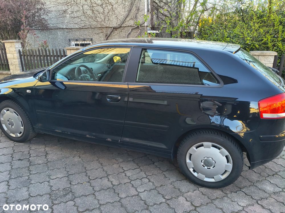 Audi A3 3-drzwiowe 1.6 Ambition - 8