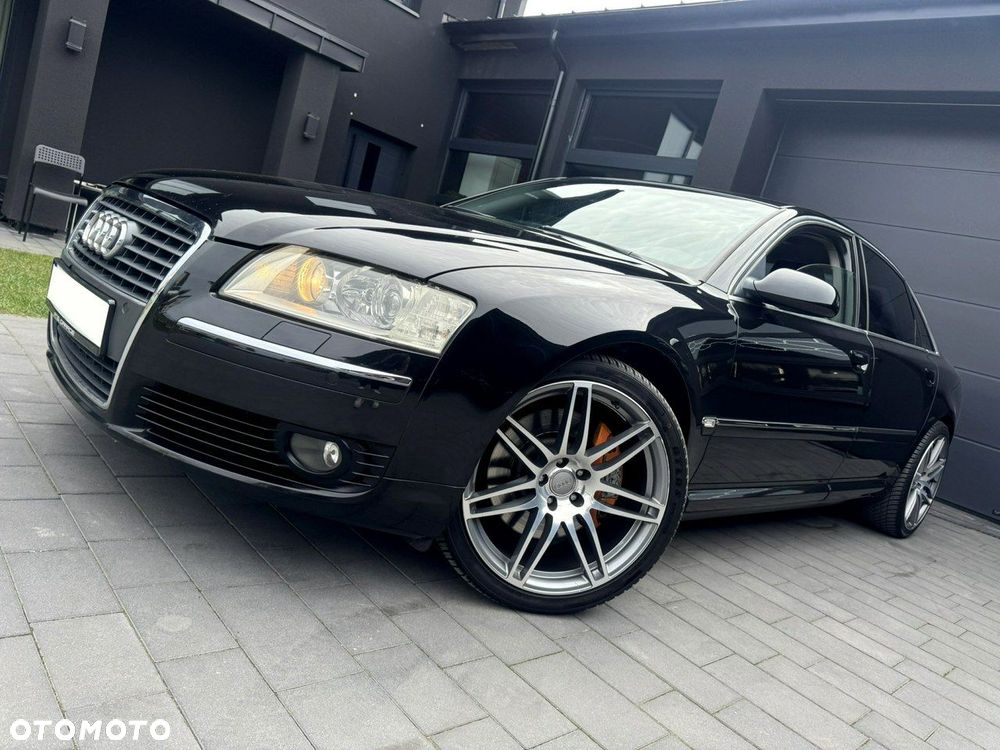 Audi A8 - 1