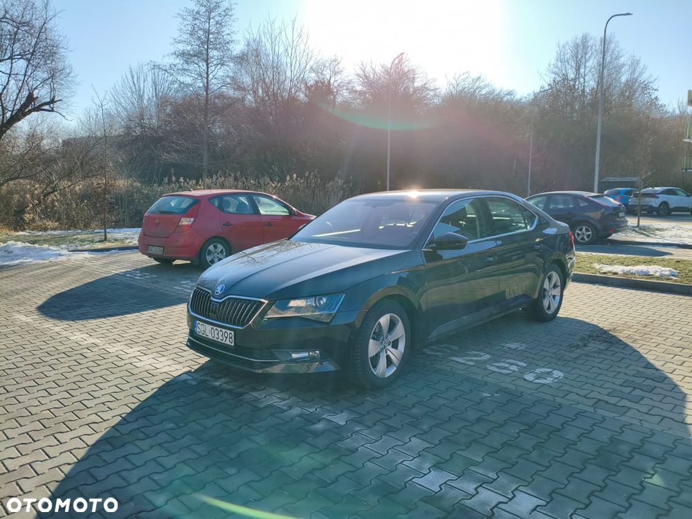 Skoda Superb 2.0 TDI Ambition DSG - 7