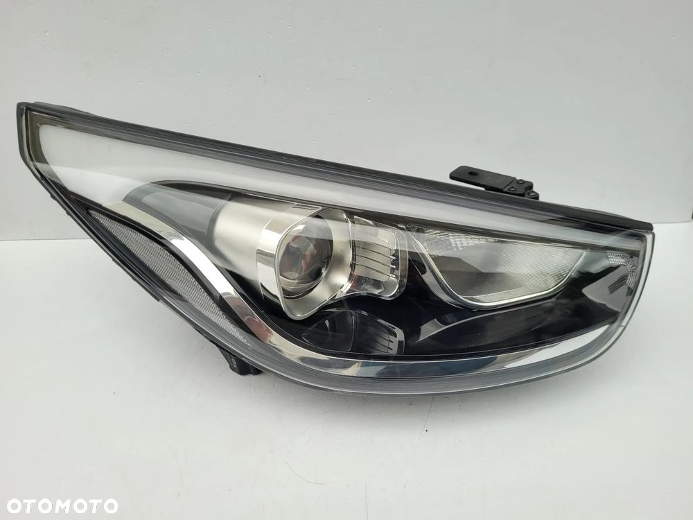 Hyundai IX35 lift lampa przod prawa soczewka bez led