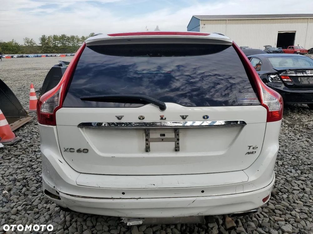 Volvo XC 60 T6 Drive-E R-Design Summum - 6
