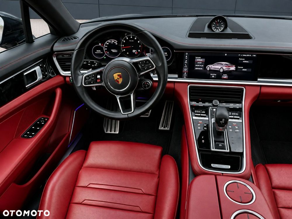 Porsche Panamera 4S Executive - 17