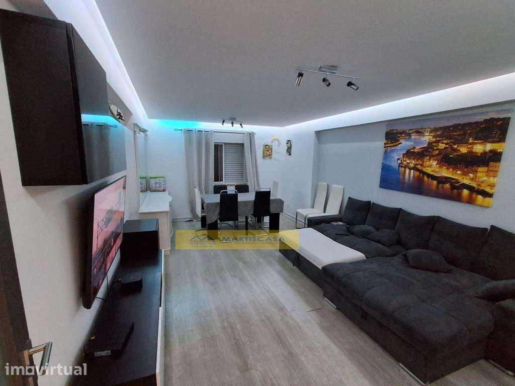 Espetacular T3 com 110m2, arrecadação, varanda e marquise - Grande imagem: 2/30