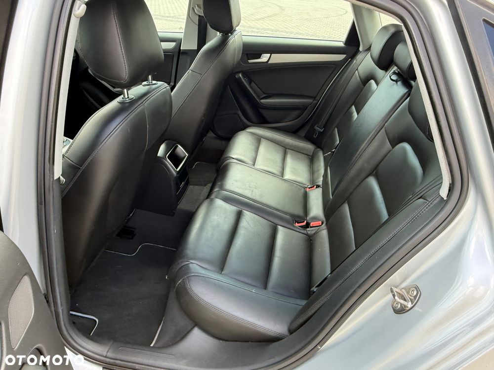 Audi A4 Limousine - 29