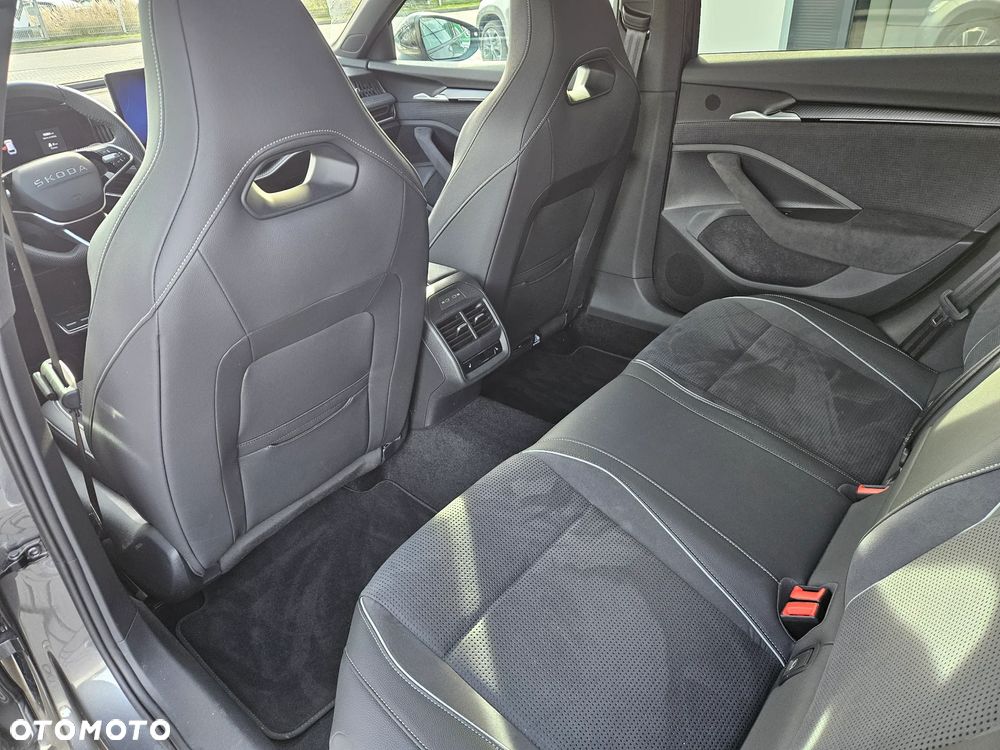 Skoda Superb 1.5 TSI Plug-in Hybrid Sportline DSG - 9