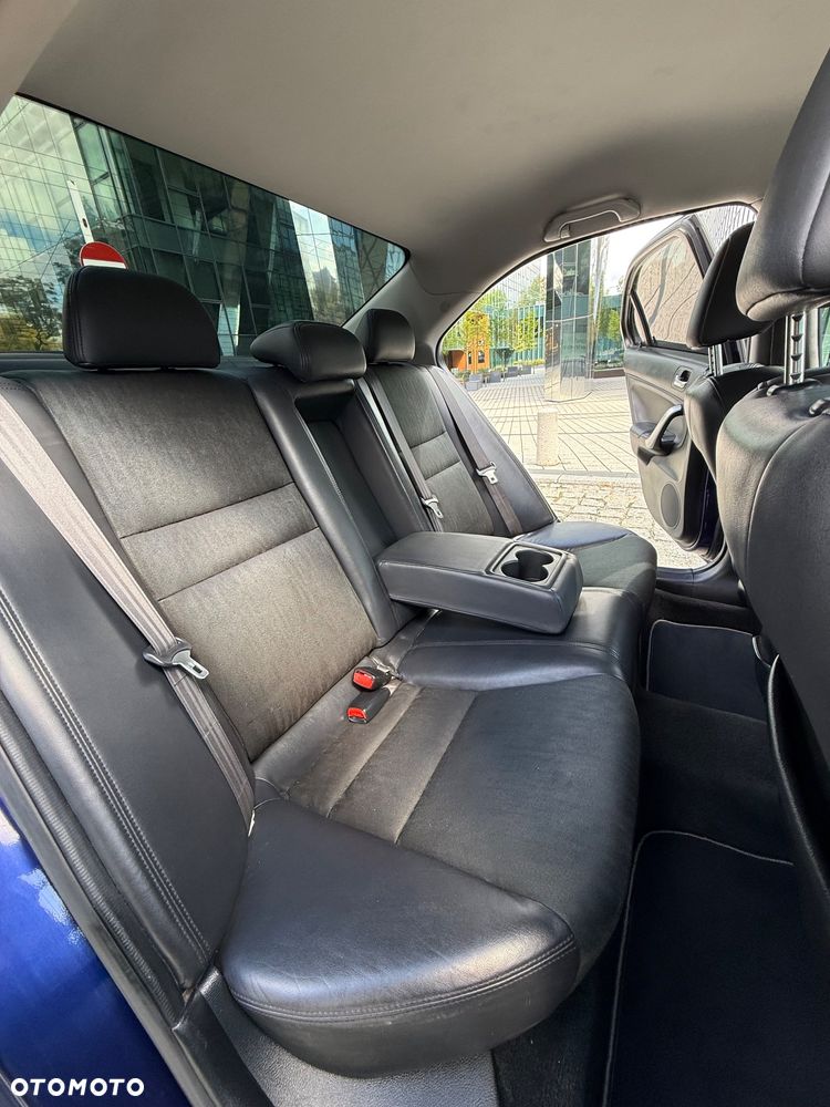 Honda Accord 2.4 Executive - 18