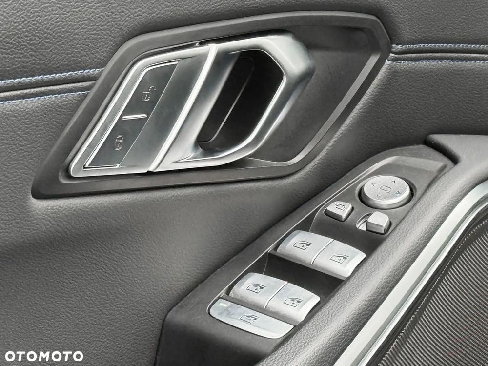 BMW Seria 3 320d xDrive M Sport - 25
