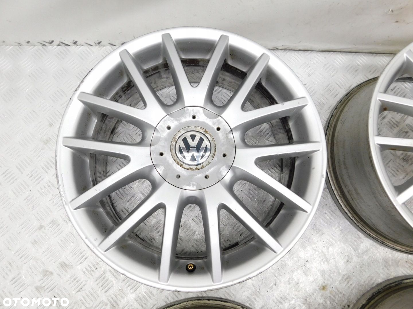 FELGI ALUMINIOWE 5x112 7Jx17 - VW GOLF V PASSAT B6 TOURAN CADDY JETTA - 3
