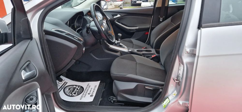 Ford Focus 1.6 TDCI DPF Trend - 12