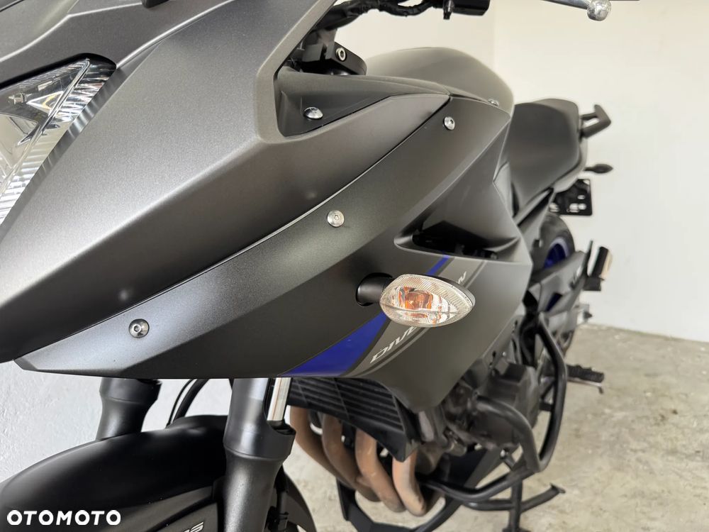 Yamaha XJ - 26
