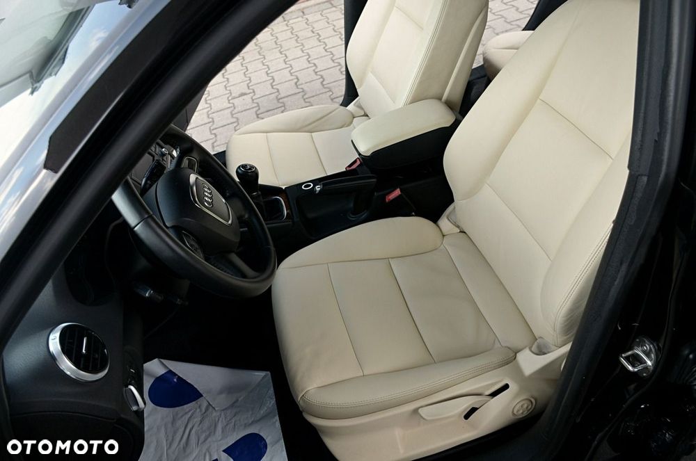 Audi A3 Sportback - 16