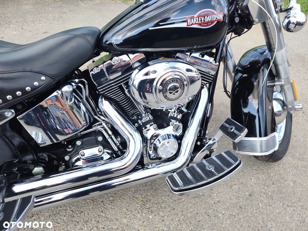 Harley-Davidson Softail Heritage Classic - 21