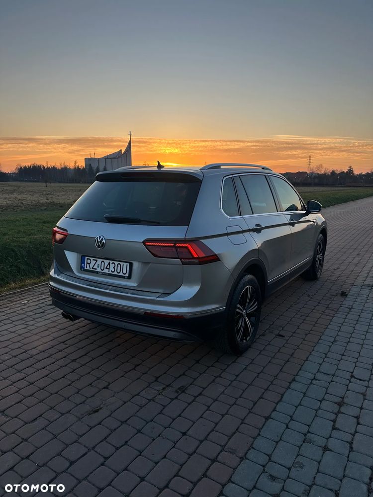 Volkswagen Tiguan - 16