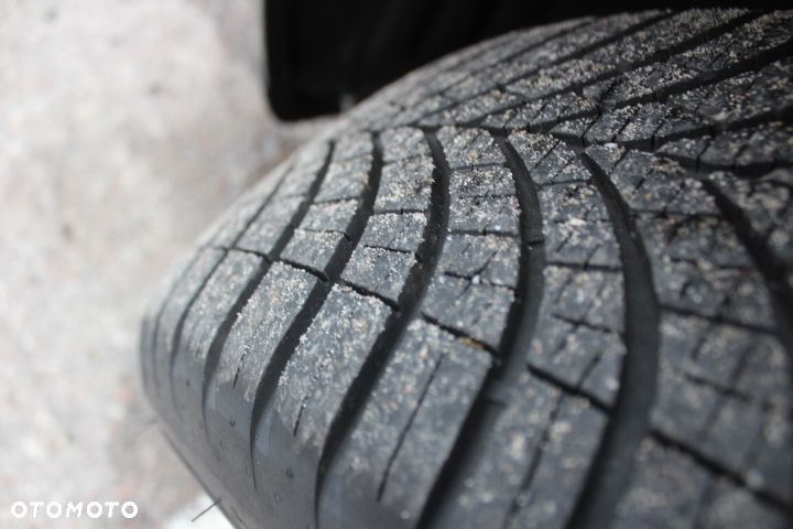 Ford Puma 1.0 EcoBoost Hybrid ST-LINE - 3