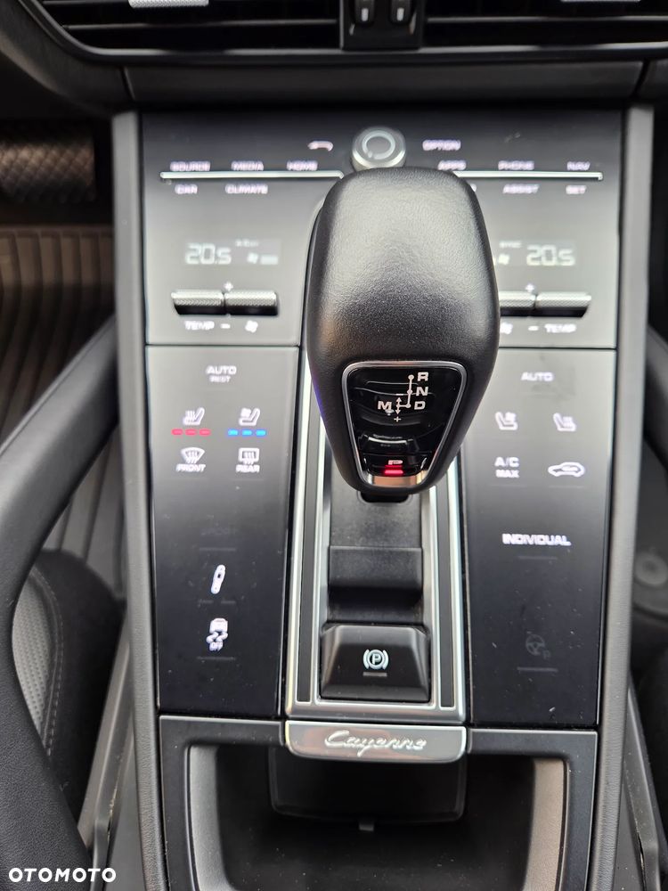 Porsche Cayenne E-Hybrid Platinum Edition - 13