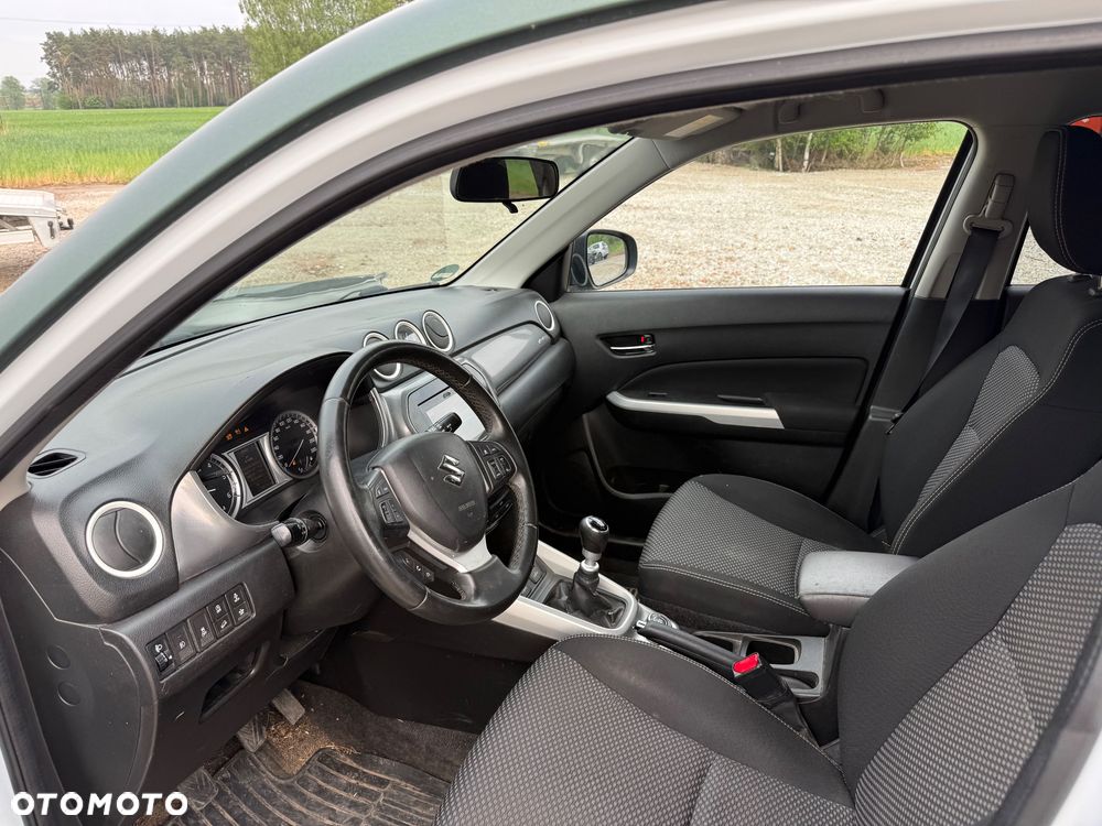 Suzuki Vitara 1.6 DDiS (4x4) Allgrip Comfort+ - 13