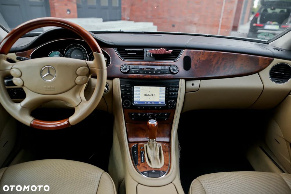 Mercedes-Benz CLS 350 CGI 7G-TRONIC - 22