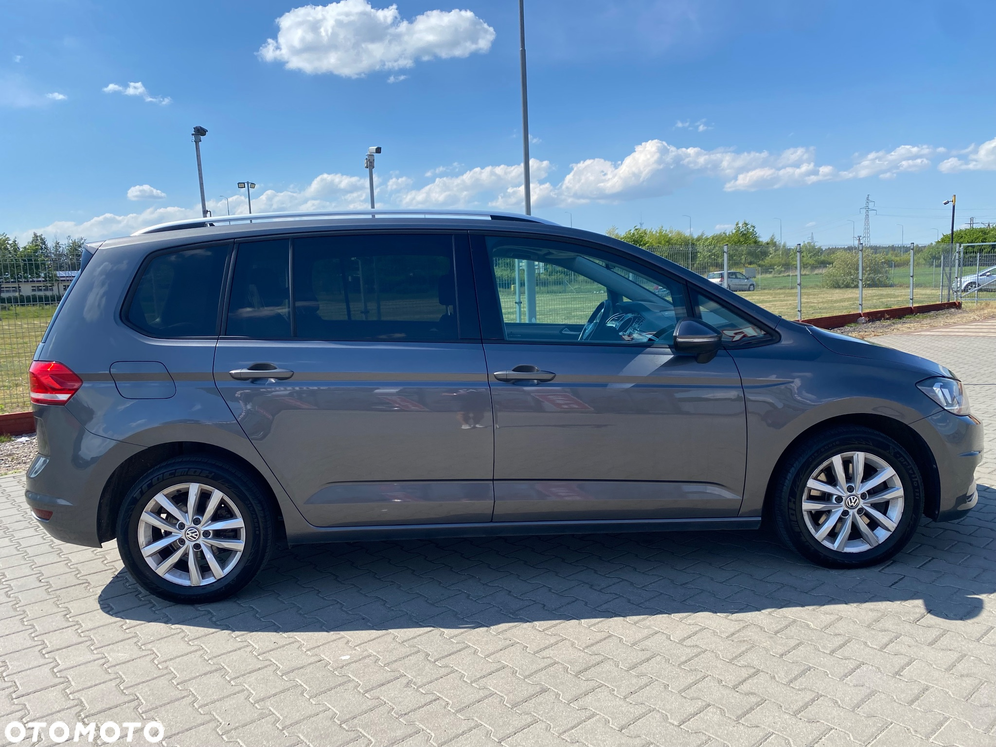 Volkswagen Touran 2.0 TDI BMT Highline DSG - 21