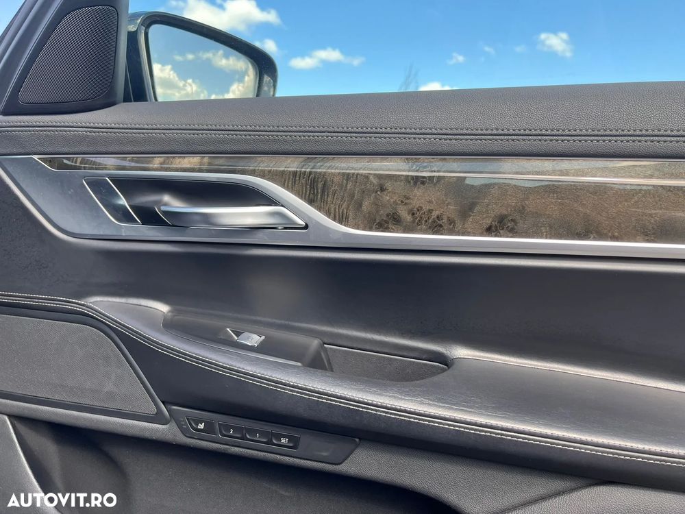 BMW Seria 7 730d - 12