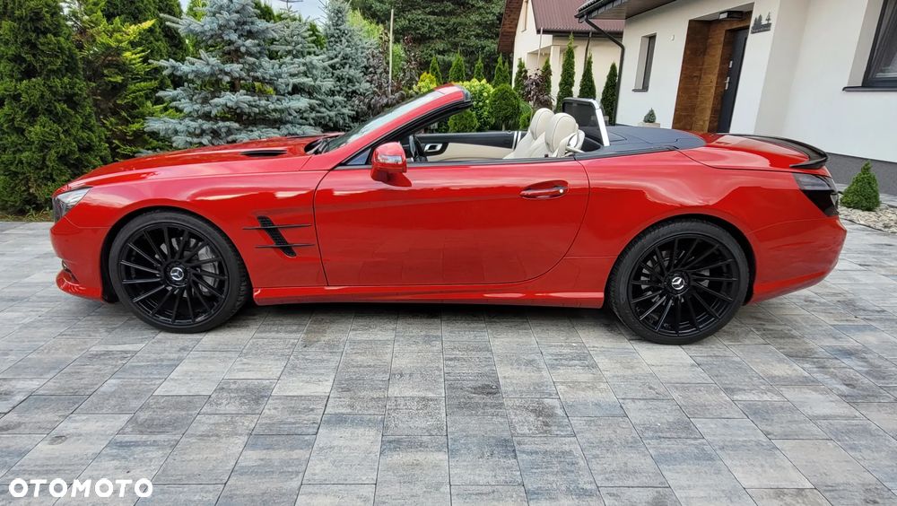 Mercedes-Benz SL 500 BlueEff - 16