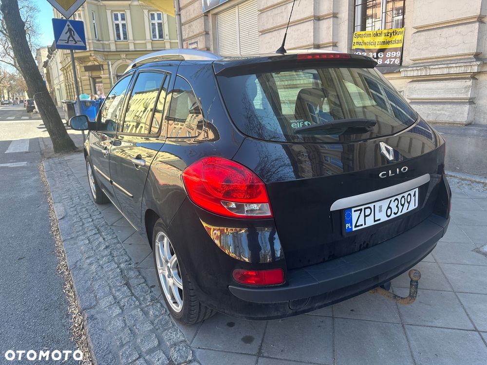 Renault Clio 1.2 16V 75 Dynamique - 3