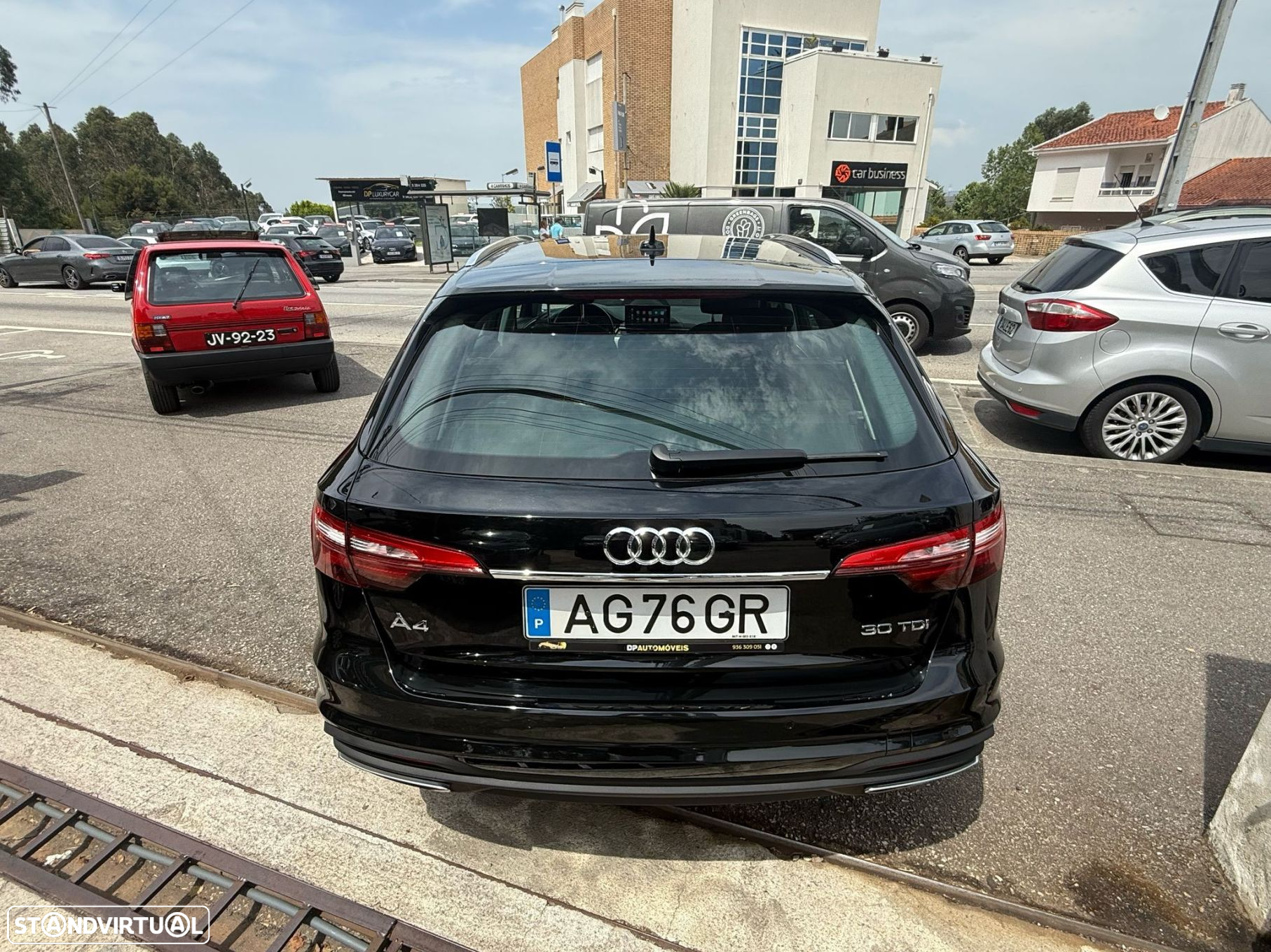 Audi A4 Avant 30 TDI S tronic - 26