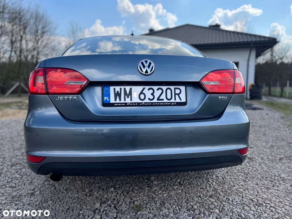 Volkswagen Jetta 1.6 TDI Highline Optimum DSG - 6