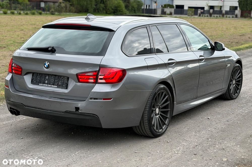 BMW Seria 5 525d Sport-Aut - 34