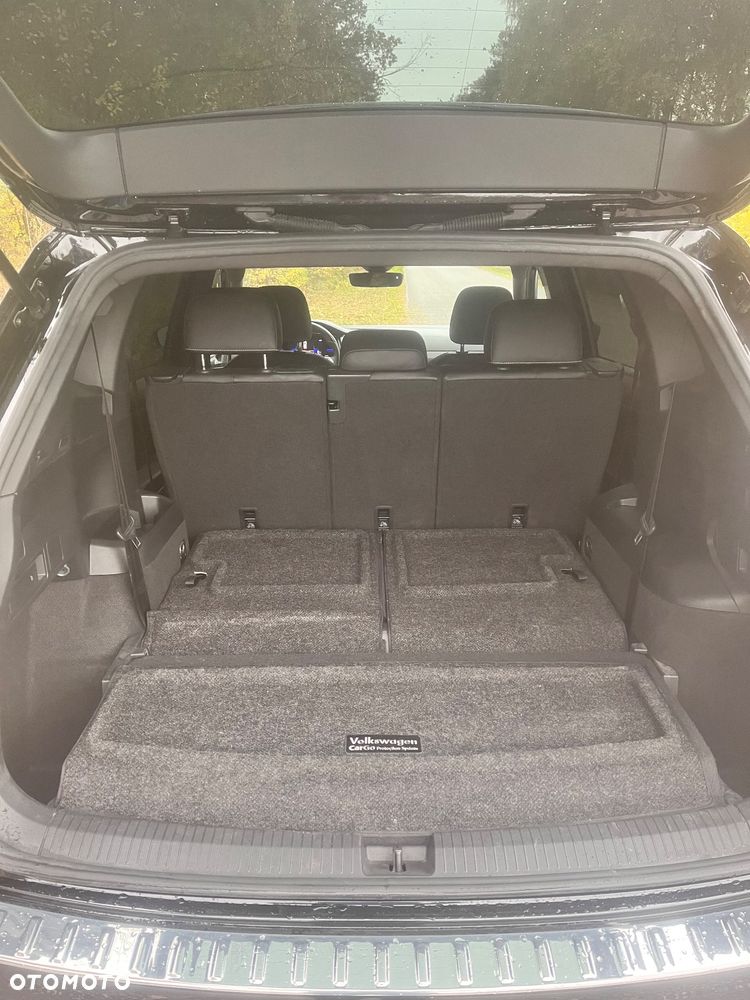Volkswagen Tiguan Allspace - 12