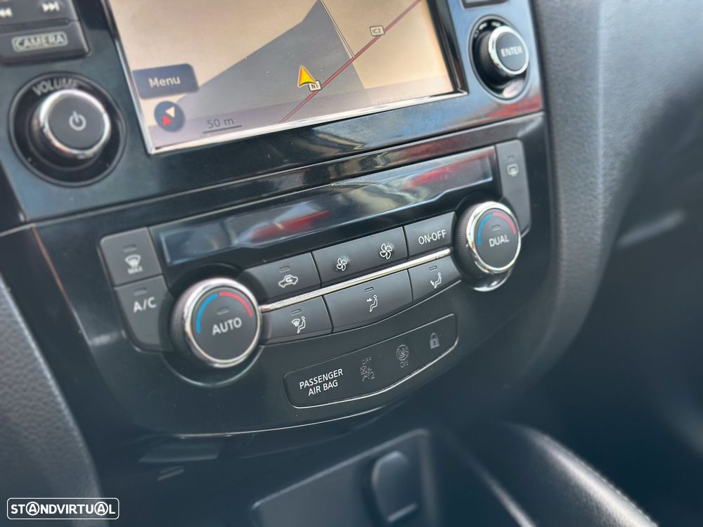 Nissan Qashqai 1.5 dCi 360 - 16