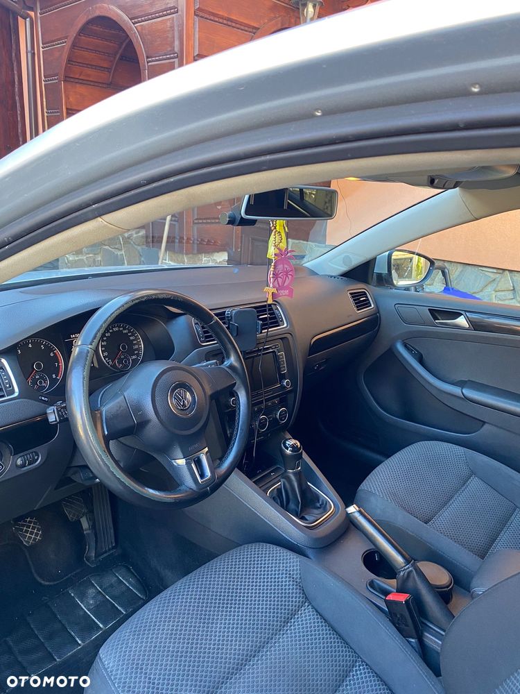 Volkswagen Jetta 1.4 TSI Comfortline - 12