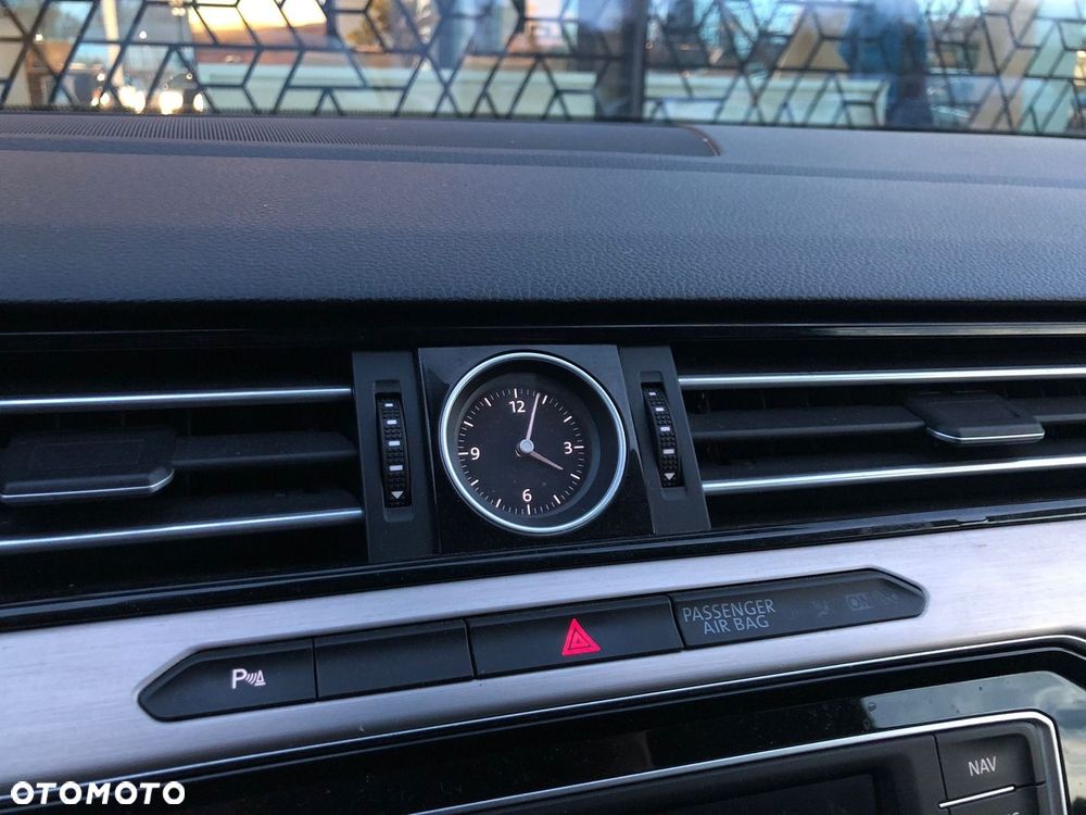 Volkswagen Passat 1.8 TSI BMT Highline DSG - 28