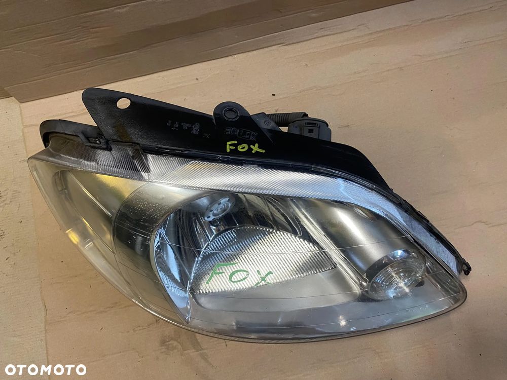 Lampa Volkswagen Fox prawa OE - 2