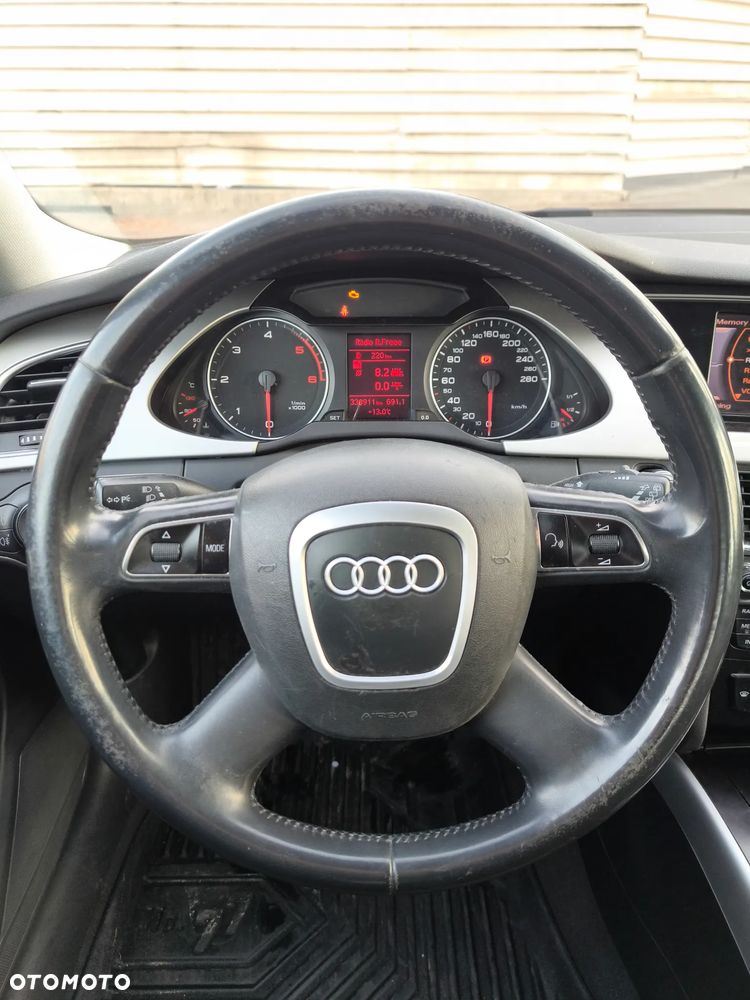 Audi A4 Avant 2.0 TDI - 15