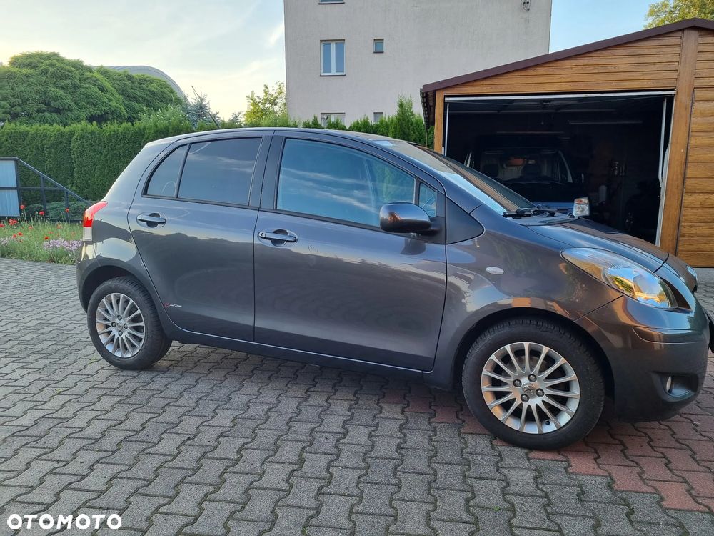 Toyota Yaris - 4