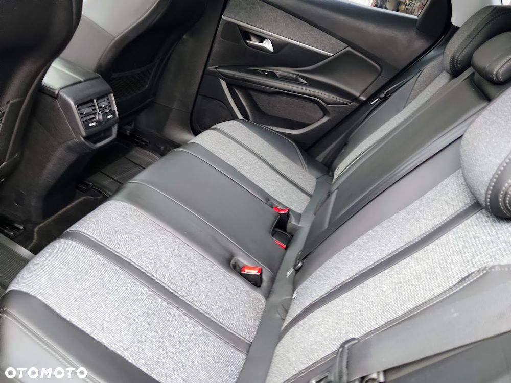 Peugeot 3008 1.6 THP Allure S&S EAT6 - 23